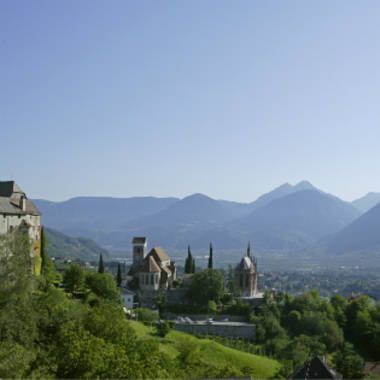 Castel Scena con panorama
